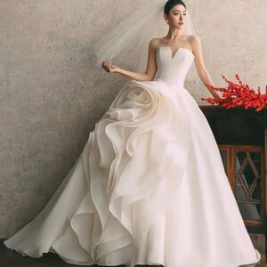 🌹 NWT Couture White Gown – Dramatic Strapless Ballgown Wedding Dress | Sz SMALL